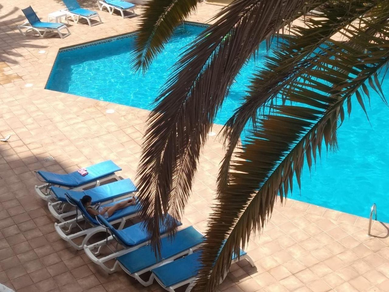 Apart Hotel Ponderosa Адехе Экстерьер фото