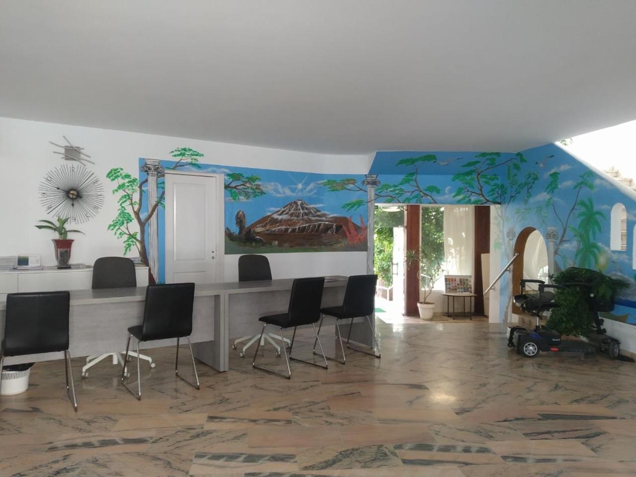 Apart Hotel Ponderosa Адехе Экстерьер фото